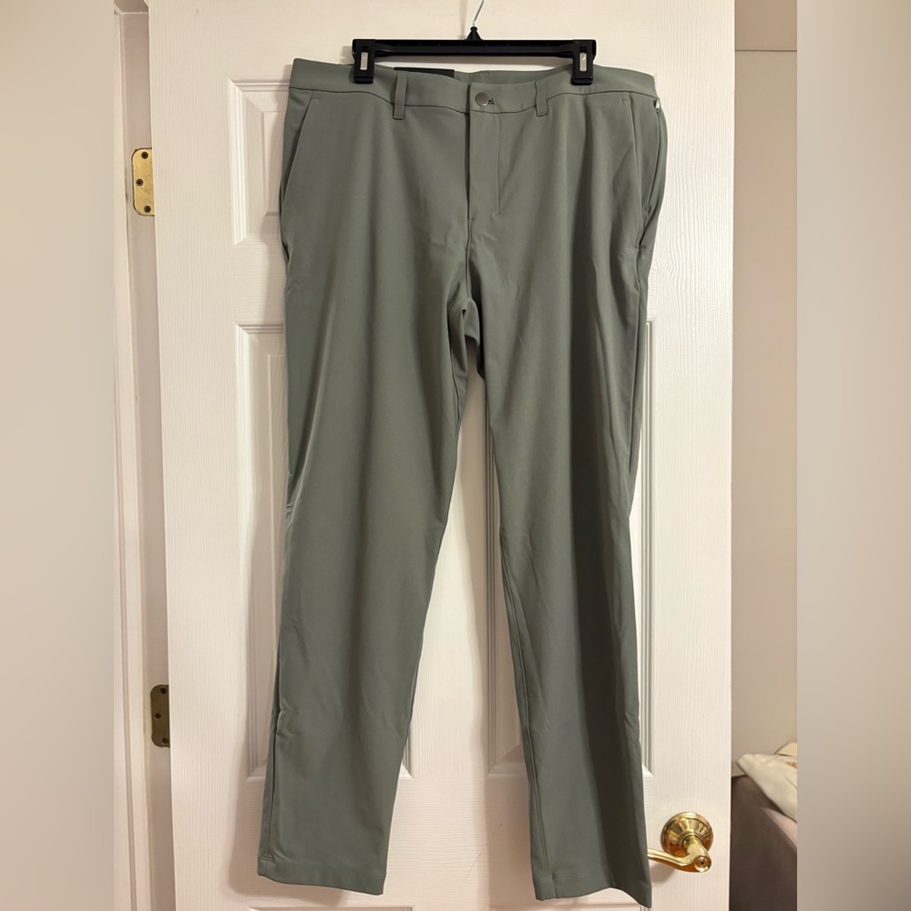 Lululemon Men’s ABC Slim Fit Trousers - BRAND NEW WITH TAGS - Picture 7 of 11